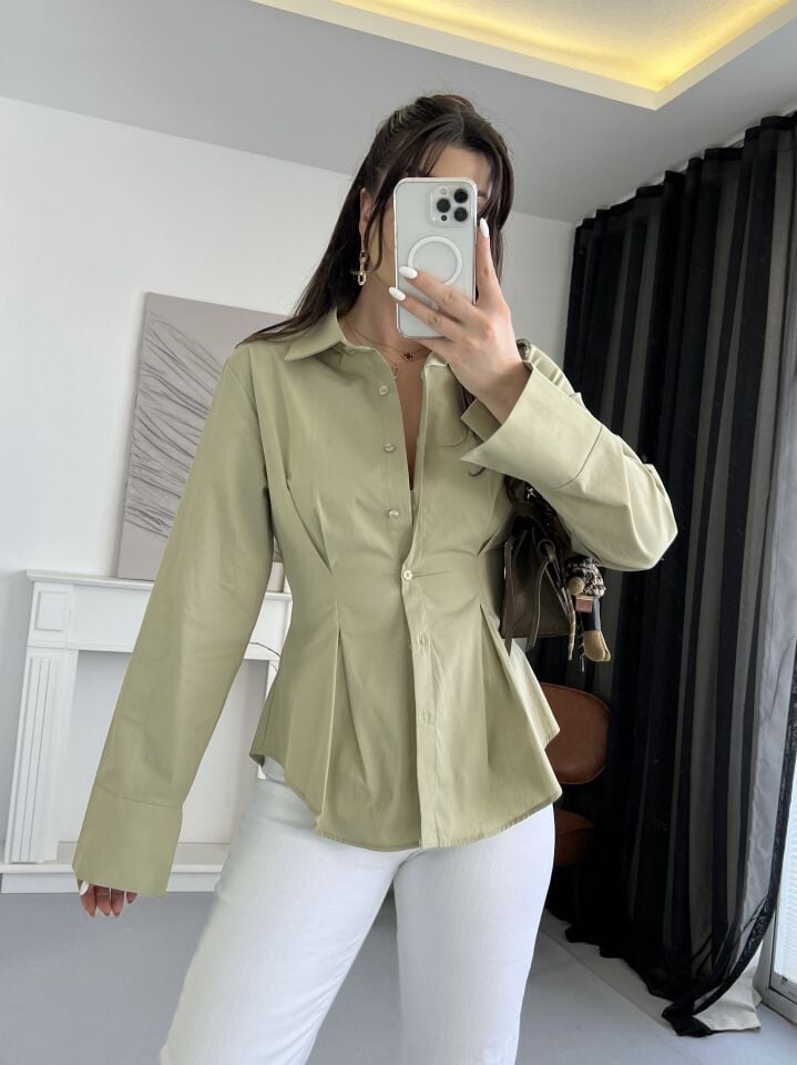 Belden Oturtmalı Yeşil Gömlek