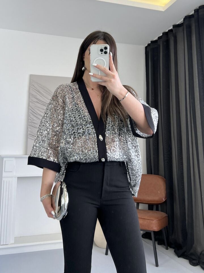 Pul Payet Şeritli Kimono