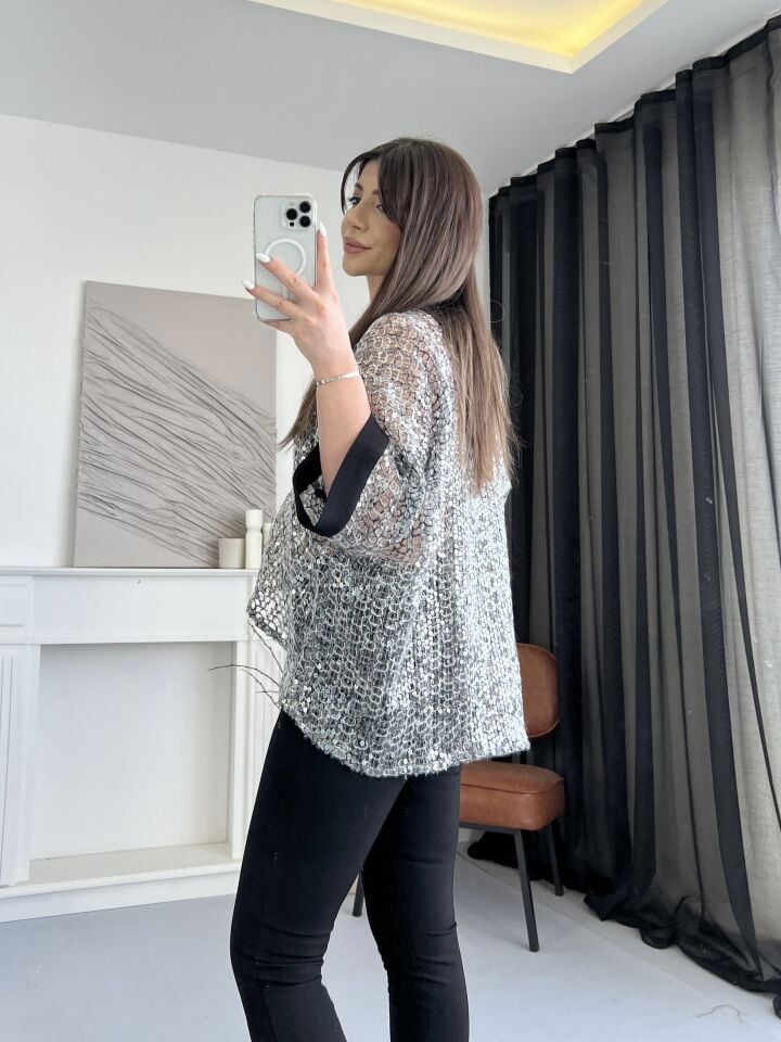 Pul Payet Şeritli Kimono
