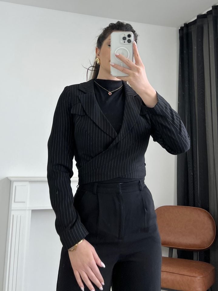 Çizgili Bel Detay Crop Ceket