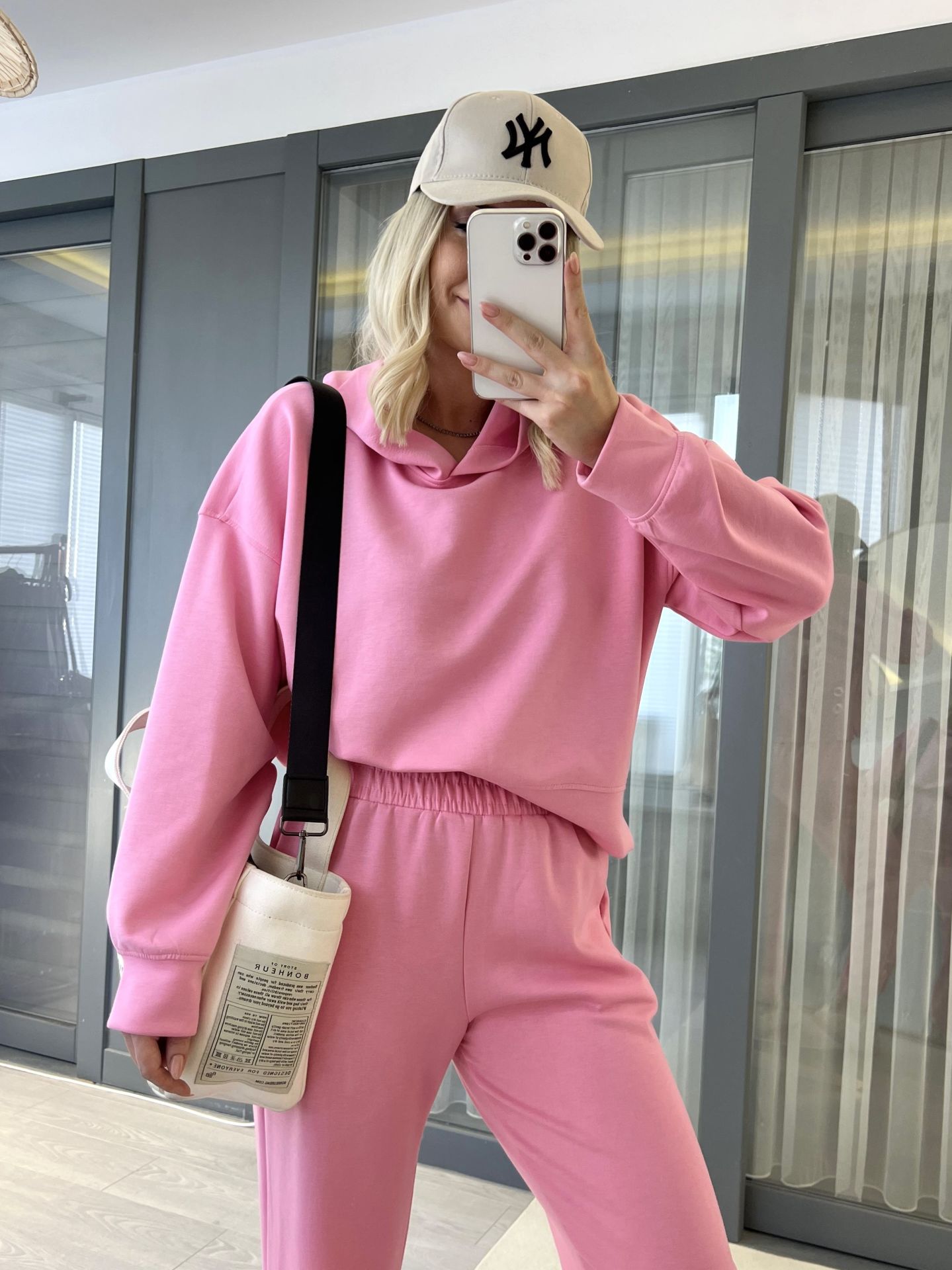 Pembe Kapüşonlu Oversize Eşofman Takımı