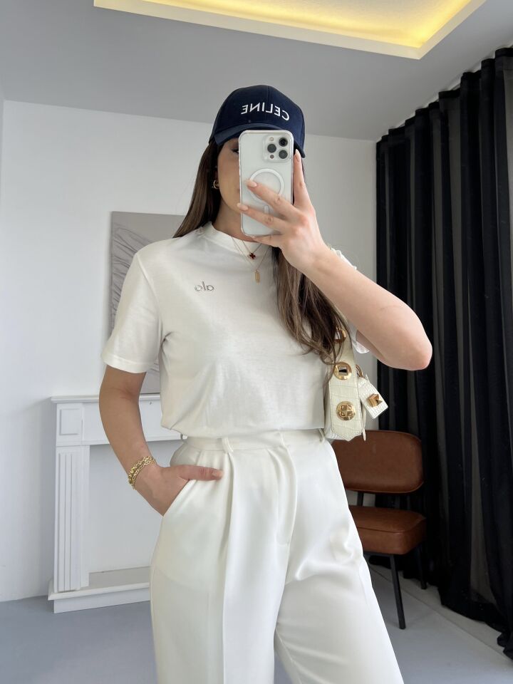 Alo Basic Beyaz Tshirt