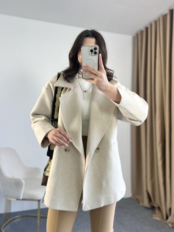 Krem Balıksırtı Oversize Kaban