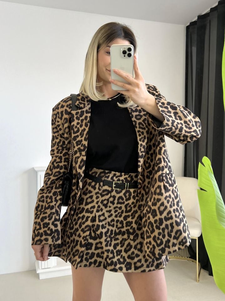 Leopar Desen Kemer Detay Şort Etek