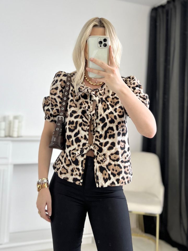 Kahve Önü Bağlamalı Leopar Desen Bluz