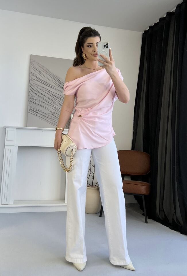 Gold Detay Drapeli Pembe Bluz