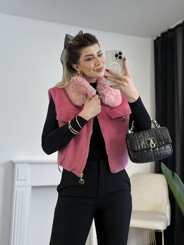 Pembe Kürk Yaka Yelek