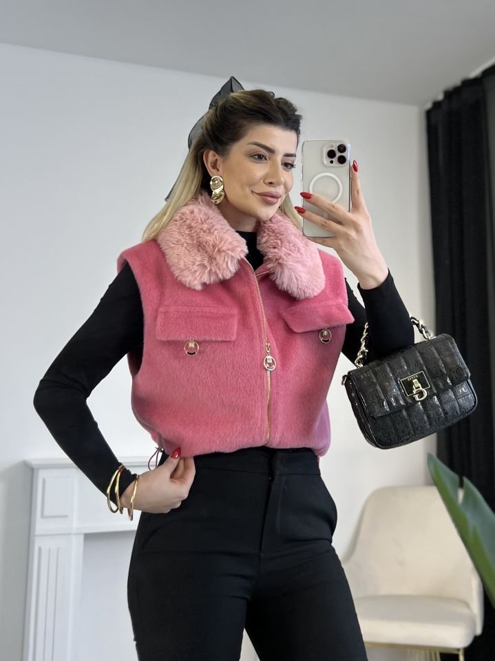 Pembe Kürk Yaka Yelek