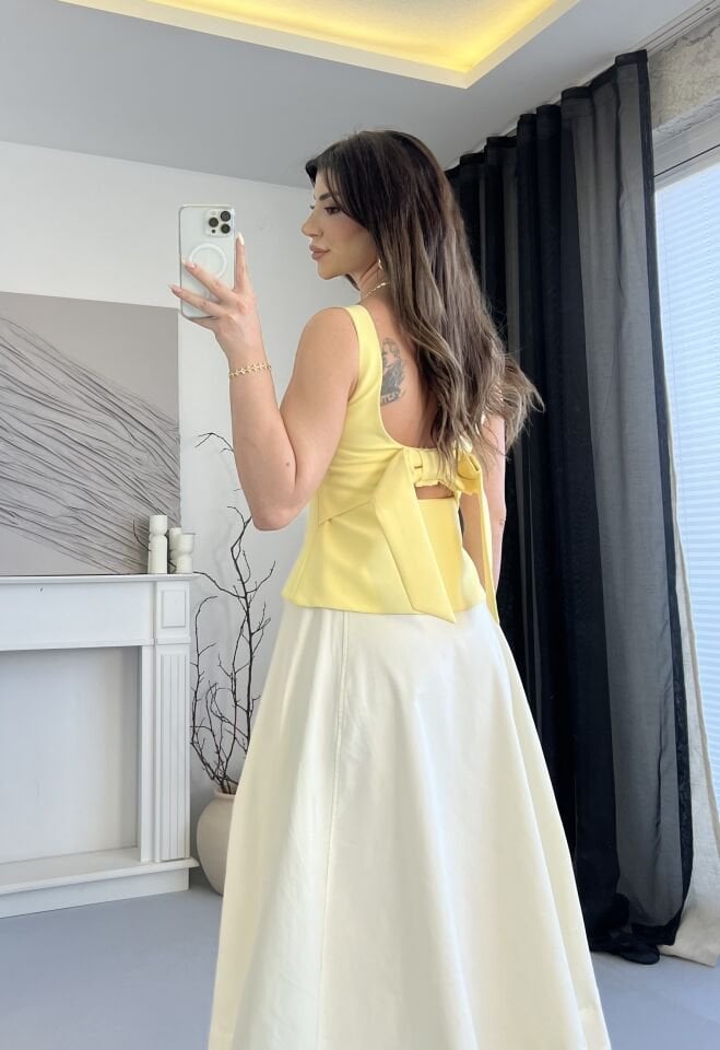 Fiyonk Detaylı Poplin Sarı Bluz