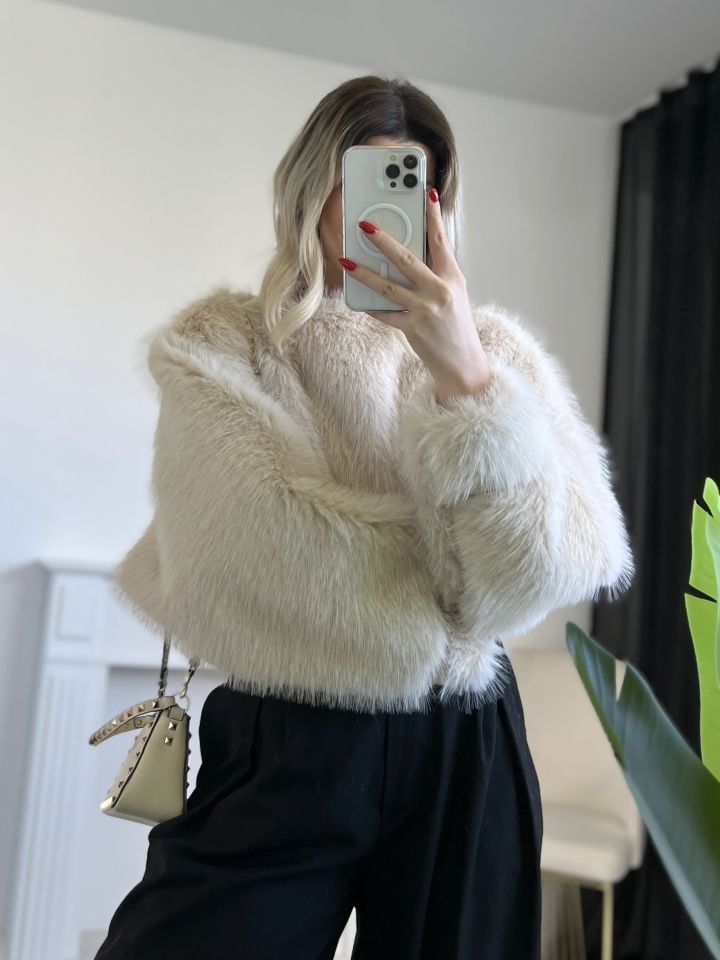 Krem Kürk Detay Crop Bluz