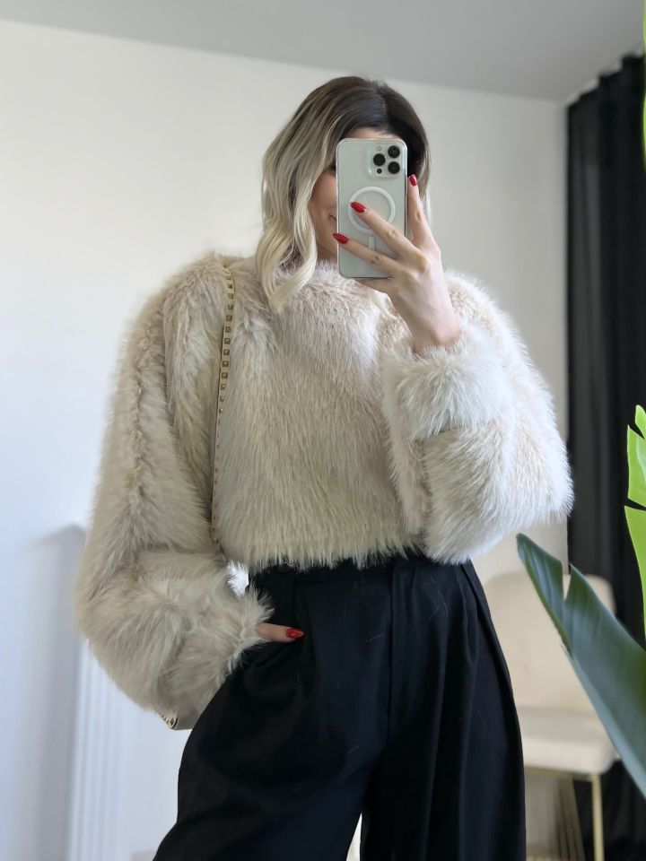 Krem Kürk Detay Crop Bluz