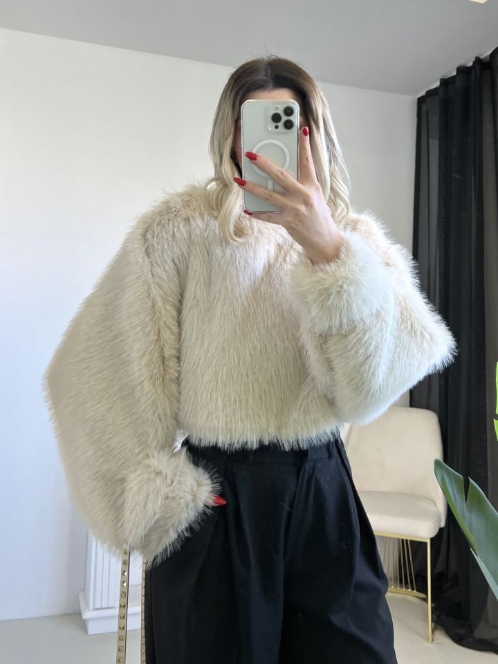 Krem Kürk Detay Crop Bluz