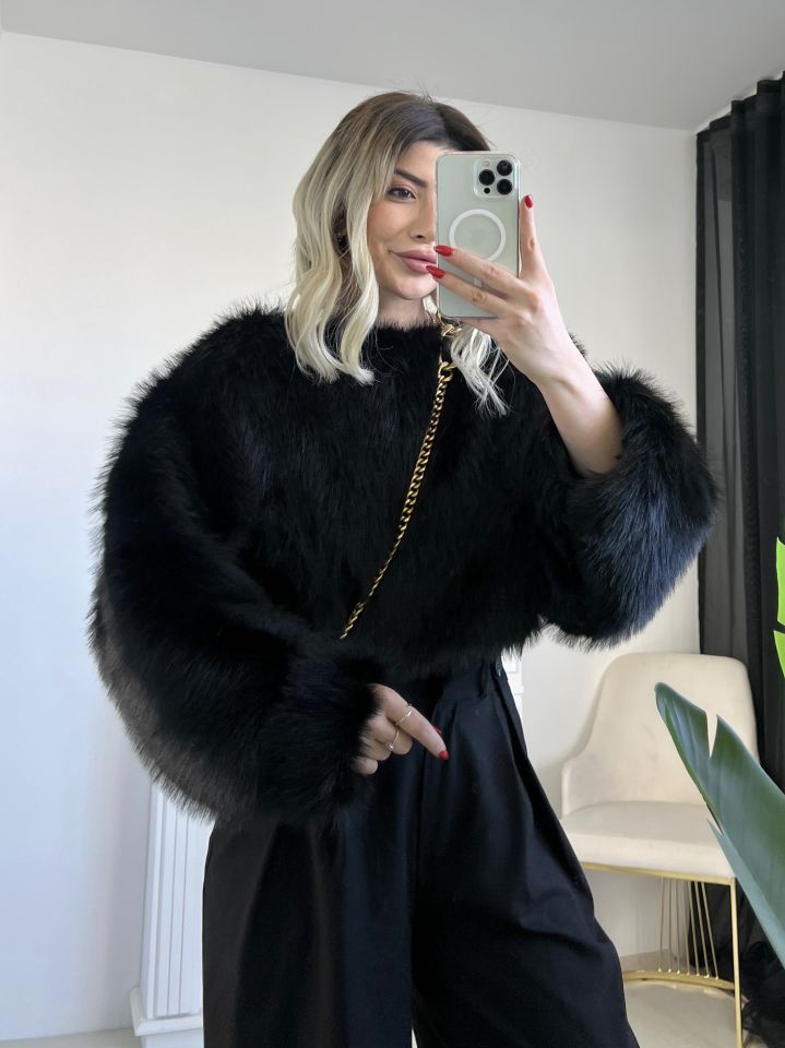 Siyah Kürk Detay Crop Bluz