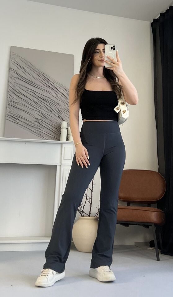 Göğüs Pedli Siyah Crop