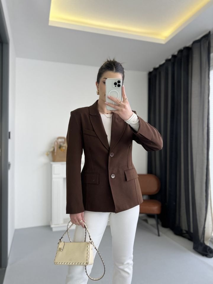 Kahve Belden Oturtmalı Blazer Ceket