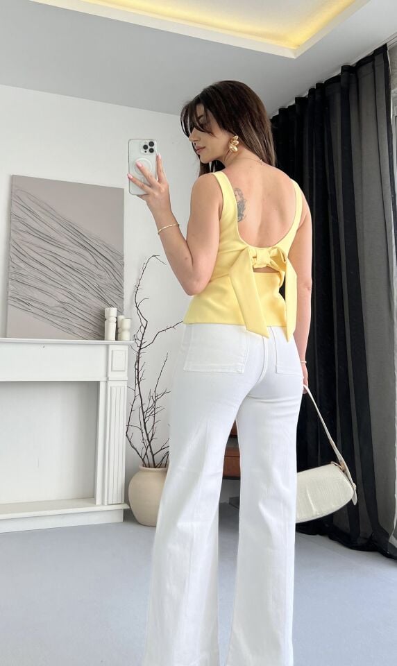 Fiyonk Detaylı Tasarım Sarı Bluz