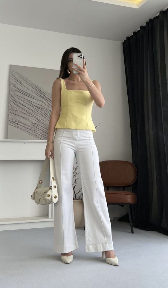 Fiyonk Detaylı Tasarım Sarı Bluz