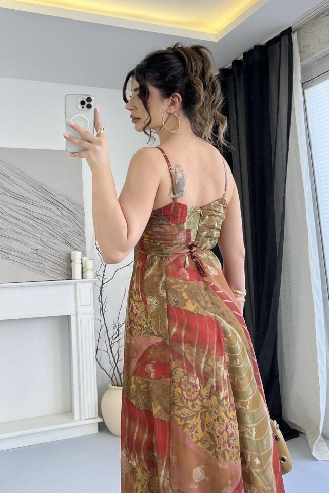Marka Model Şifon Desenli Elbise