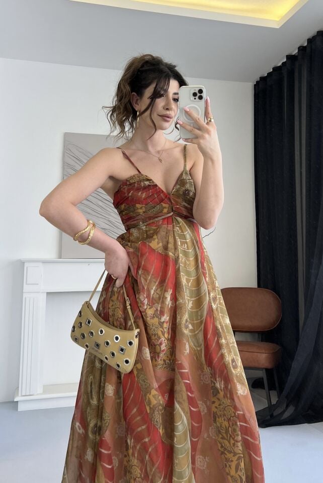 Marka Model Şifon Desenli Elbise