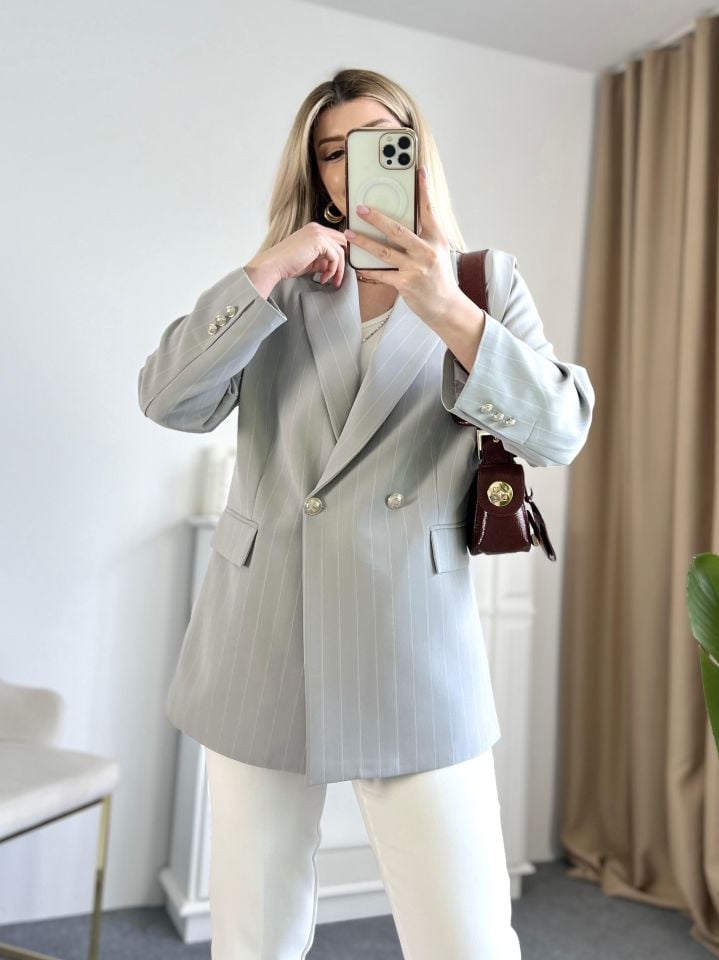 Gri Çizgili  Düğme Detay Blazer Ceket