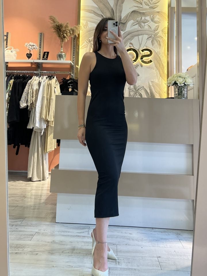 Halter Yaka Siyah Elbise