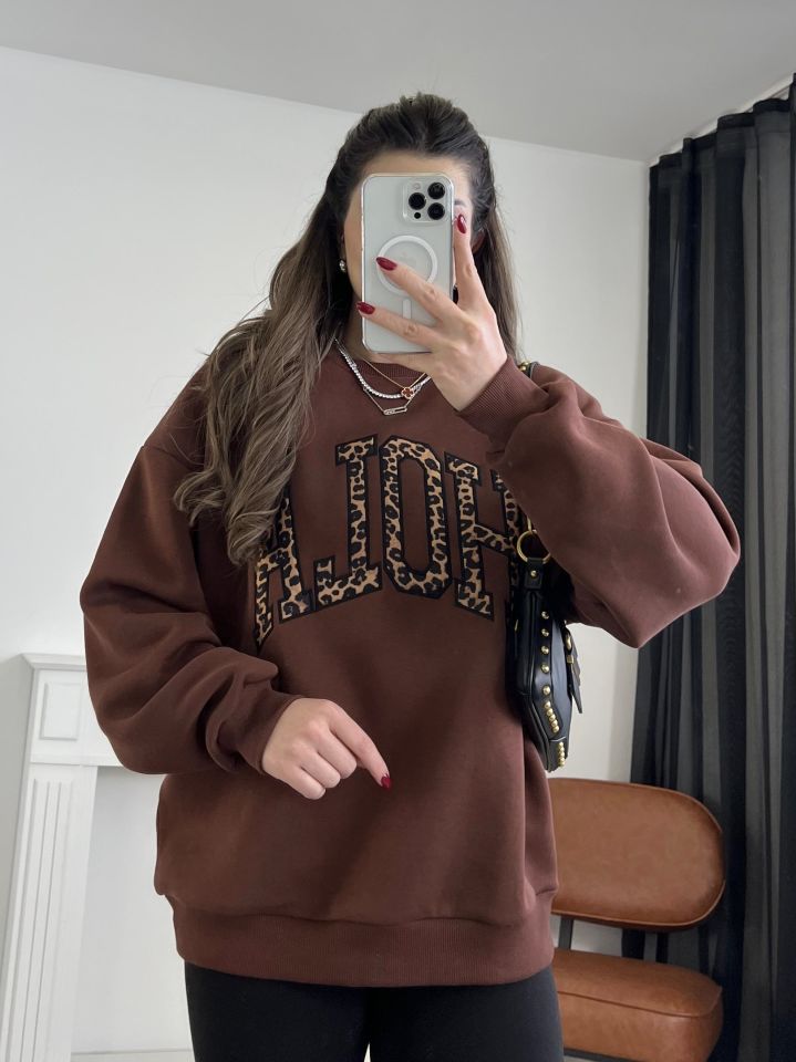 Acı Kahve Leopar Nakışlı Oversize Sweatshirt