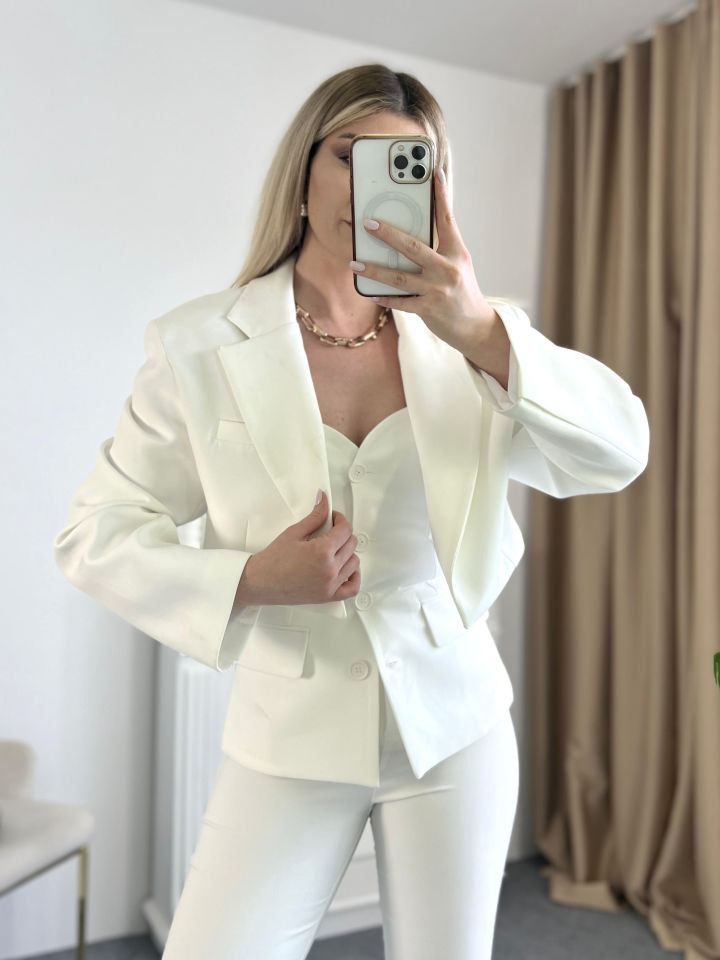 Beyaz Oversize Crop Ceket