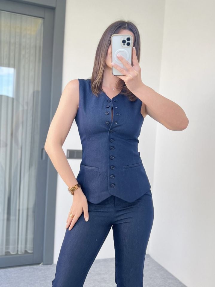 Lacivert Düğmeli Kemer Detay Yelek