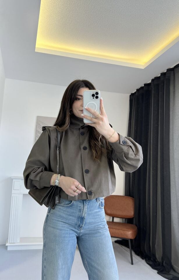 Marka Model Dik Yaka Nubuk Haki Ceket