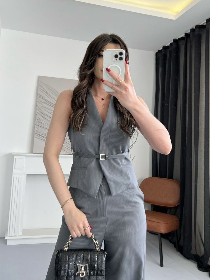 Kemerli Çizgili Gri Yelek & Pantolon Takım