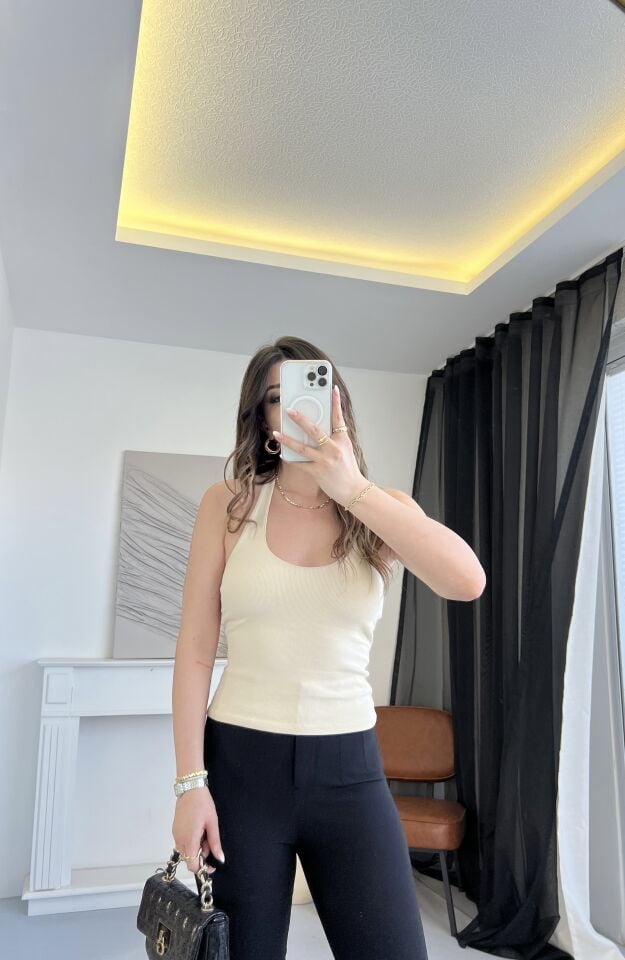 Boyundan Geçmeli Bej Fitilli Bluz