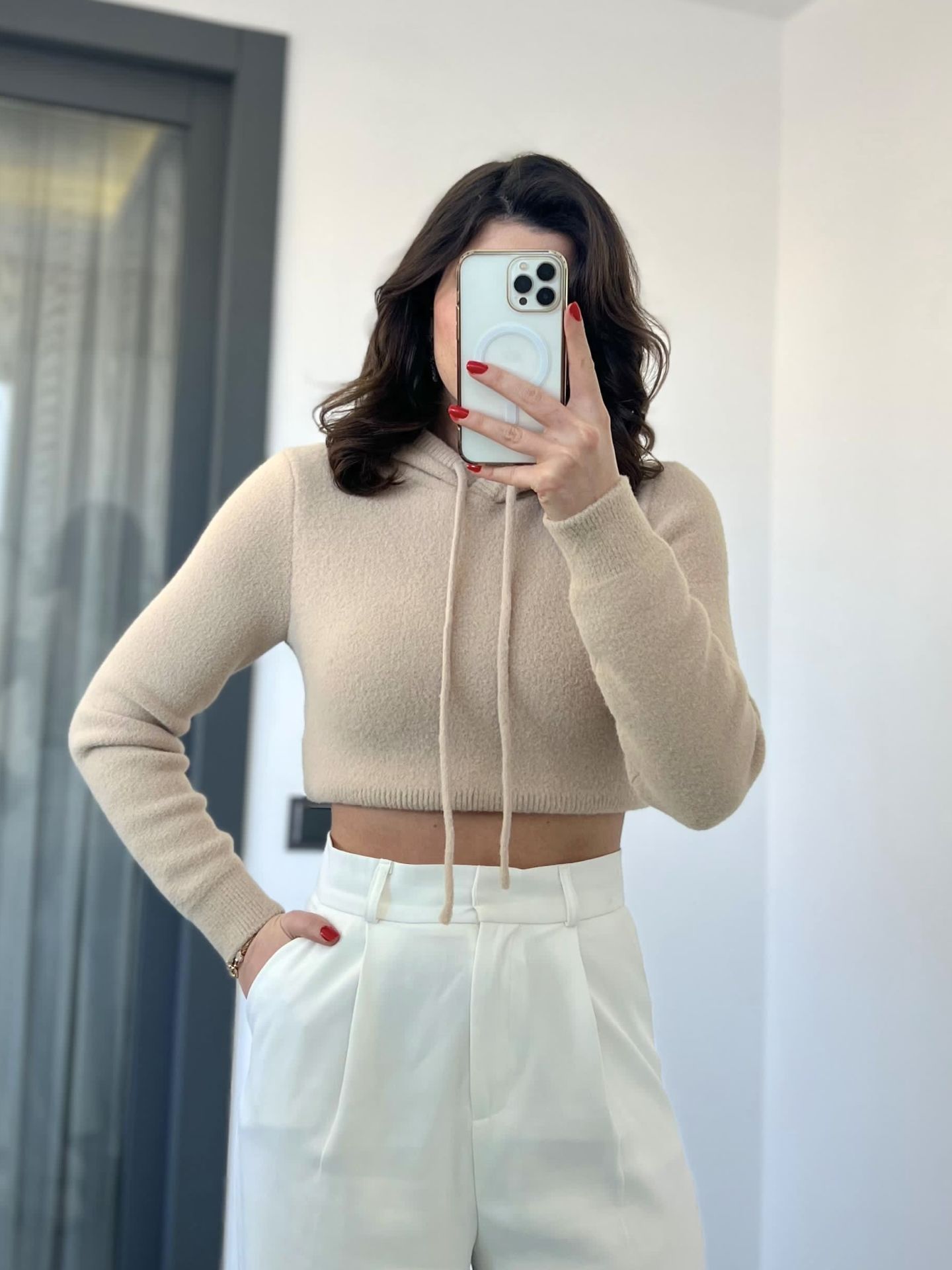 Vizon Yumuşak Dokulu Kapüşonlu Crop Kazak