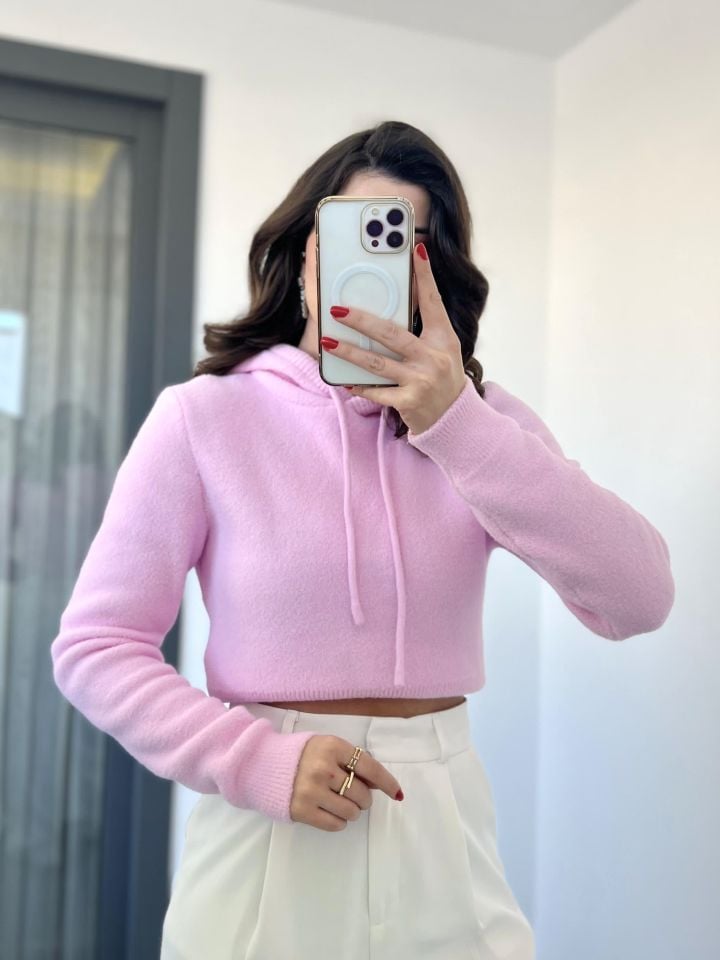 Şeker Pembe Yumuşak Dokulu Kapüşonlu Crop Kazak
