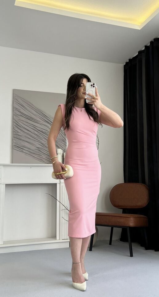 Vatkalı Drape Detaylı Pembe Kalem Elbise