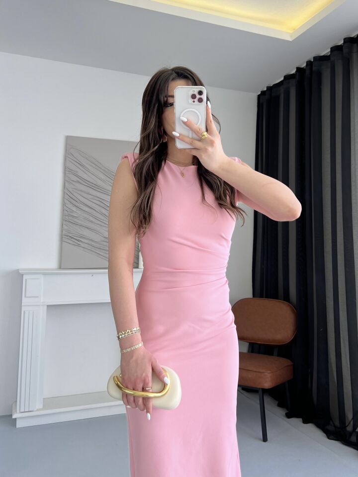 Vatkalı Drape Detaylı Pembe Kalem Elbise