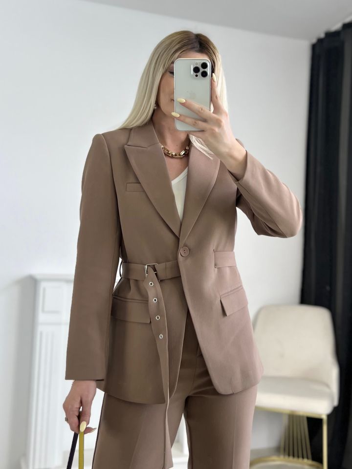 Kahve Kemer Detay Blazer Ceket