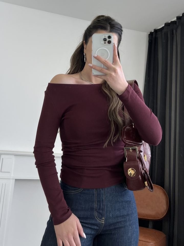 Bordo Büzgülü Kayık Yaka Bluz